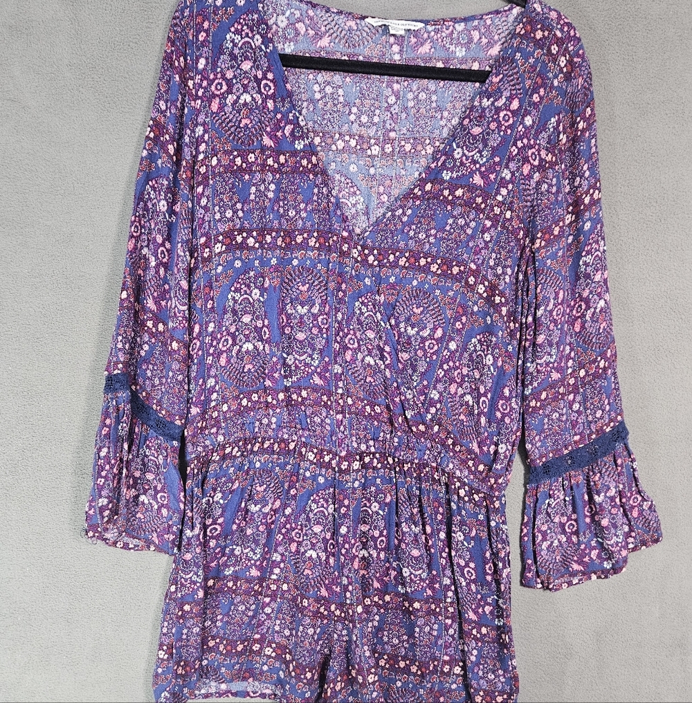 American Eagle Floral Long Sleeve Romper Blue Red Jumper Medium Shorts Preppy